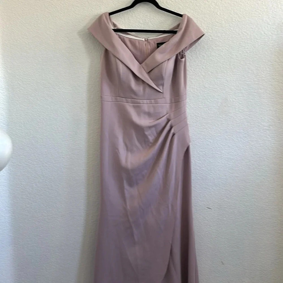 Xscape Off-Shoulder Pink Gown - Picture 8 of 9